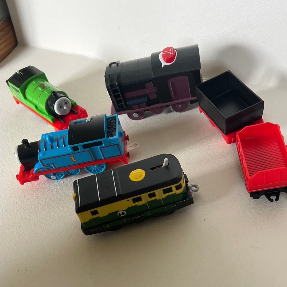 Thomas & Friends Vibrant Train Engine Collection - Picture 3 of 5